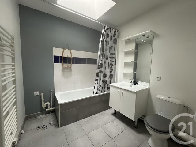 Appartement F4 à louer - 4 pièces - 86.4 m2 - CENON - 33 - AQUITAINE - Century 21 Ax Immo