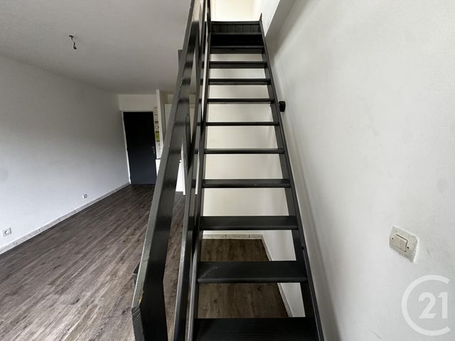 Afficher la photo en grand Appartement F2 à vendre - 2 pièces - 30.63 m2 - BORDEAUX - 33 - AQUITAINE - Century 21 Ax Immo