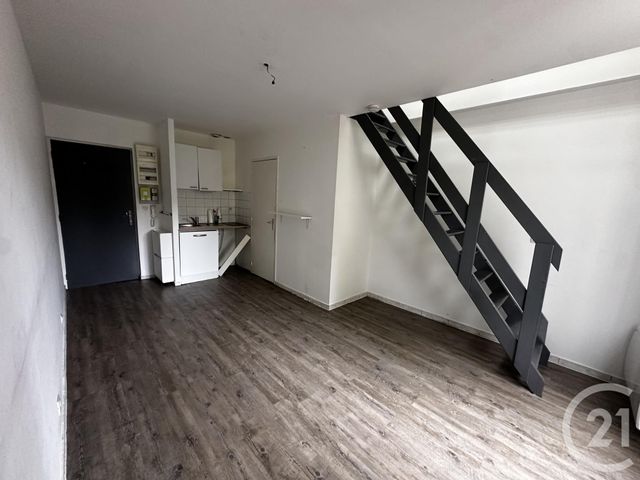 Afficher la photo en grand Appartement F2 à vendre - 2 pièces - 30.63 m2 - BORDEAUX - 33 - AQUITAINE - Century 21 Ax Immo