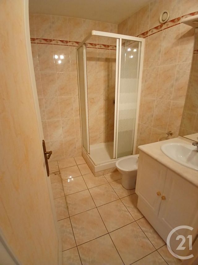 Appartement T3 à vendre - 3 pièces - 63.23 m2 - LORMONT - 33 - AQUITAINE - Century 21 Ax Immo