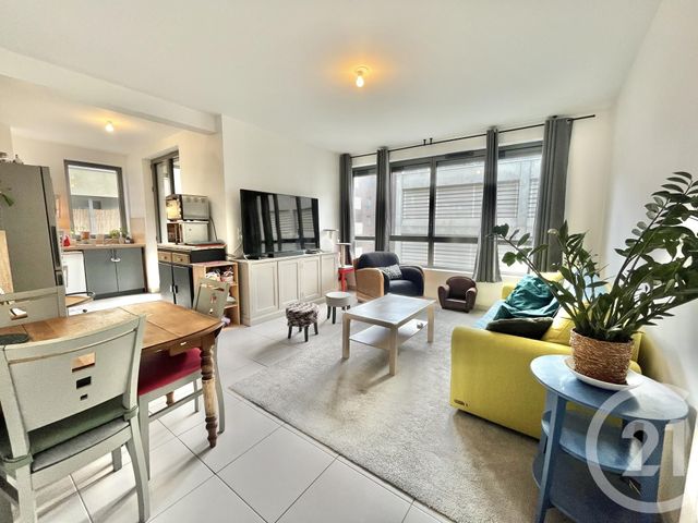 Appartement T3 à vendre - 3 pièces - 61.81 m2 - BORDEAUX - 33 - AQUITAINE - Century 21 Ax Immo