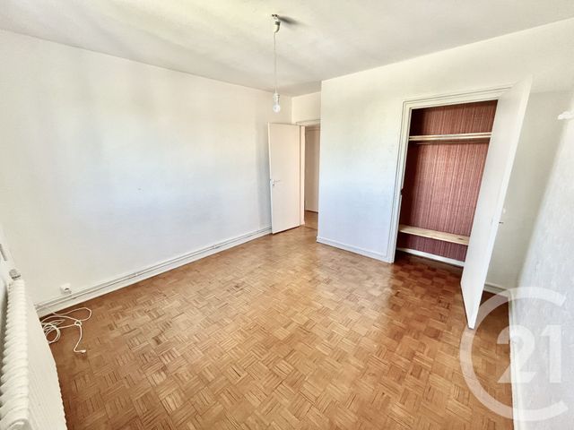 Afficher la photo en grand Appartement F4 à vendre - 4 pièces - 72.0 m2 - LORMONT - 33 - AQUITAINE - Century 21 Ax Immo