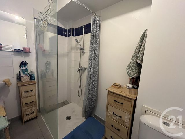 Appartement T4 à louer - 4 pièces - 80.8 m2 - CENON - 33 - AQUITAINE - Century 21 Ax Immo