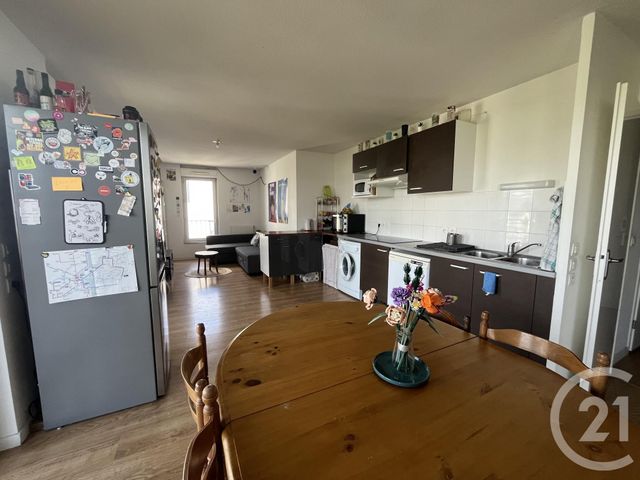 Appartement T4 à louer - 4 pièces - 80.8 m2 - CENON - 33 - AQUITAINE - Century 21 Ax Immo