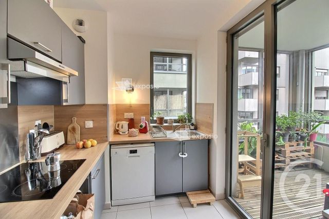 Appartement à vendre - 3 pièces - 66.2 m2 - BORDEAUX - 33 - AQUITAINE - Century 21 Ax Immo