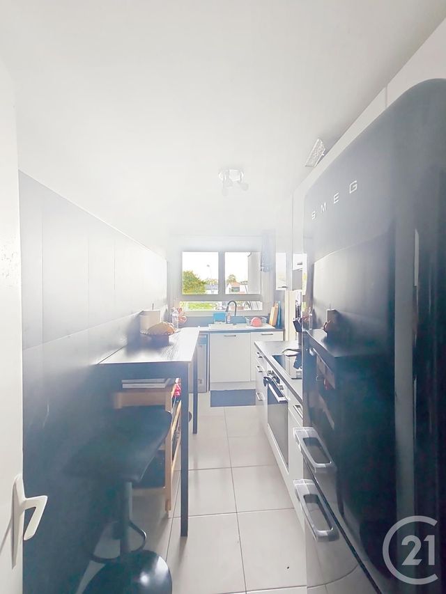 Afficher la photo en grand Appartement à vendre - 4 pièces - 79.37 m2 - LORMONT - 33 - AQUITAINE - Century 21 Ax Immo