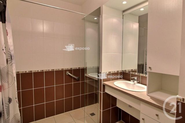 Appartement T2 à vendre - 2 pièces - 46.0 m2 - LORMONT - 33 - AQUITAINE - Century 21 Ax Immo