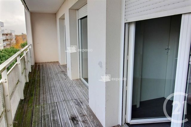 Appartement T4 à vendre - 4 pièces - 85.0 m2 - LORMONT - 33 - AQUITAINE - Century 21 Ax Immo