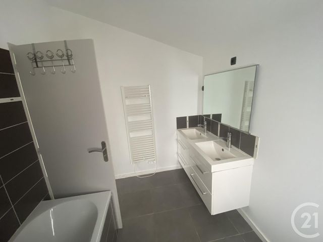 maison à louer - 4 pièces - 83.6 m2 - CENON - 33 - AQUITAINE - Century 21 Ax Immo