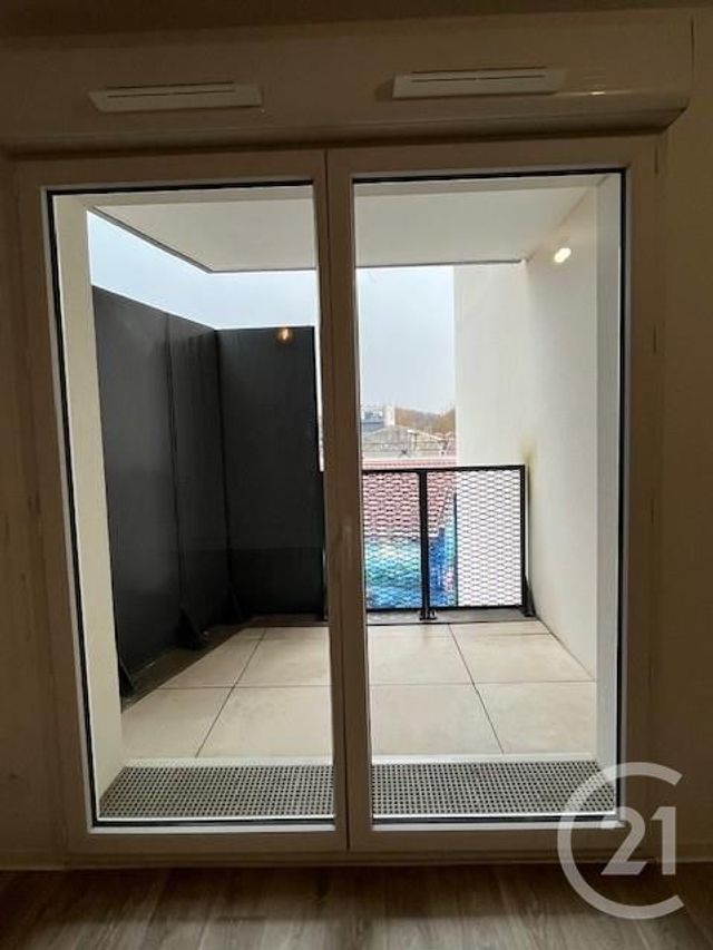 Appartement T1 à louer - 1 pièce - 30.44 m2 - CENON - 33 - AQUITAINE - Century 21 Ax Immo