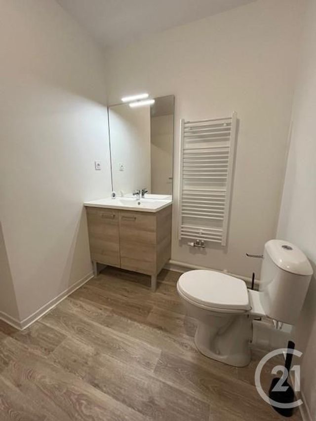 Appartement T1 à louer - 1 pièce - 30.44 m2 - CENON - 33 - AQUITAINE - Century 21 Ax Immo