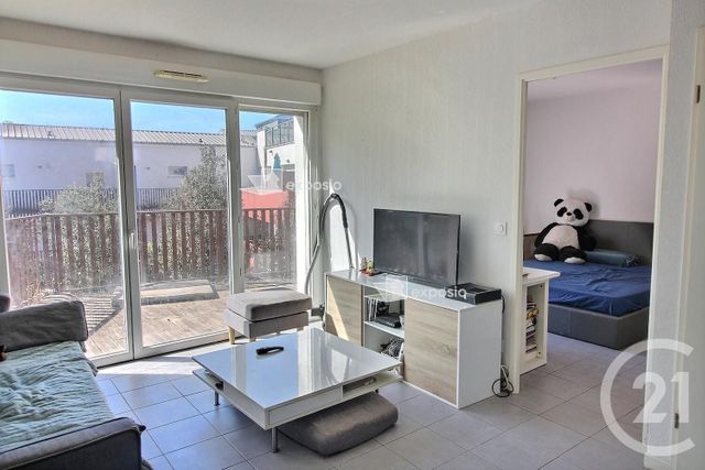 Appartement T2 à vendre - 2 pièces - 39.6 m2 - CENON - 33 - AQUITAINE - Century 21 Ax Immo