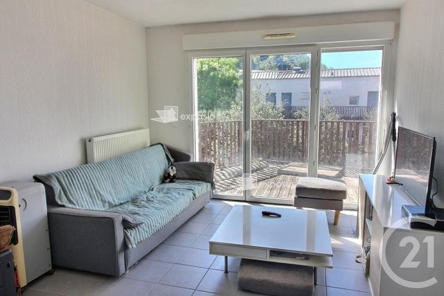 Appartement T2 à vendre - 2 pièces - 39.6 m2 - CENON - 33 - AQUITAINE - Century 21 Ax Immo