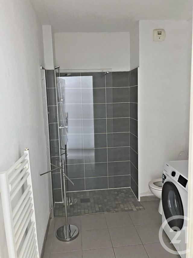 Appartement F3 à louer - 3 pièces - 63.0 m2 - 33 - AQUITAINE - Century 21 Ax Immo