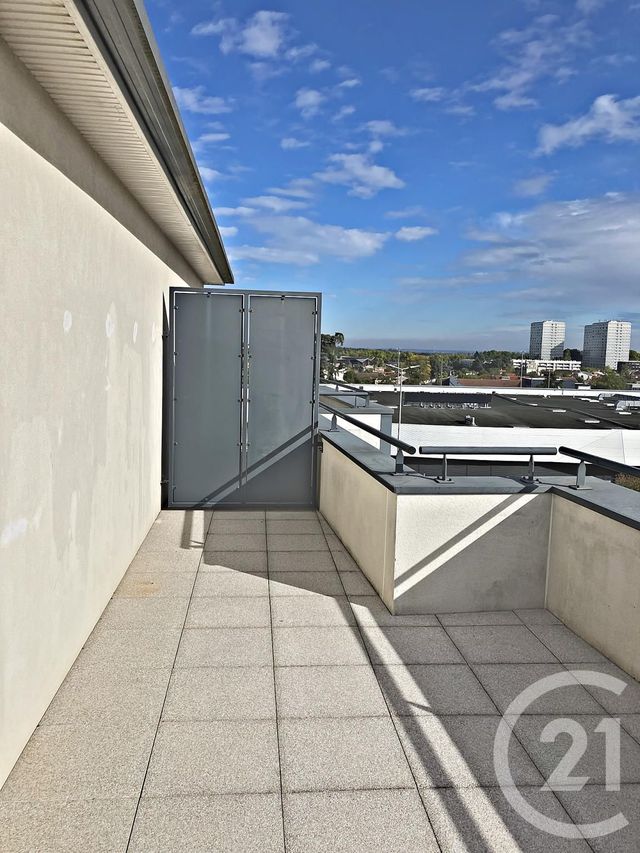 Appartement F3 à louer - 3 pièces - 63.0 m2 - 33 - AQUITAINE - Century 21 Ax Immo